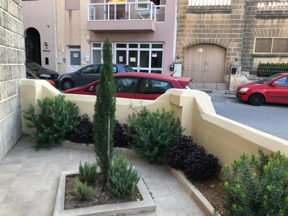 Oleander Butts Inn Żebbuġ Exteriér fotografie